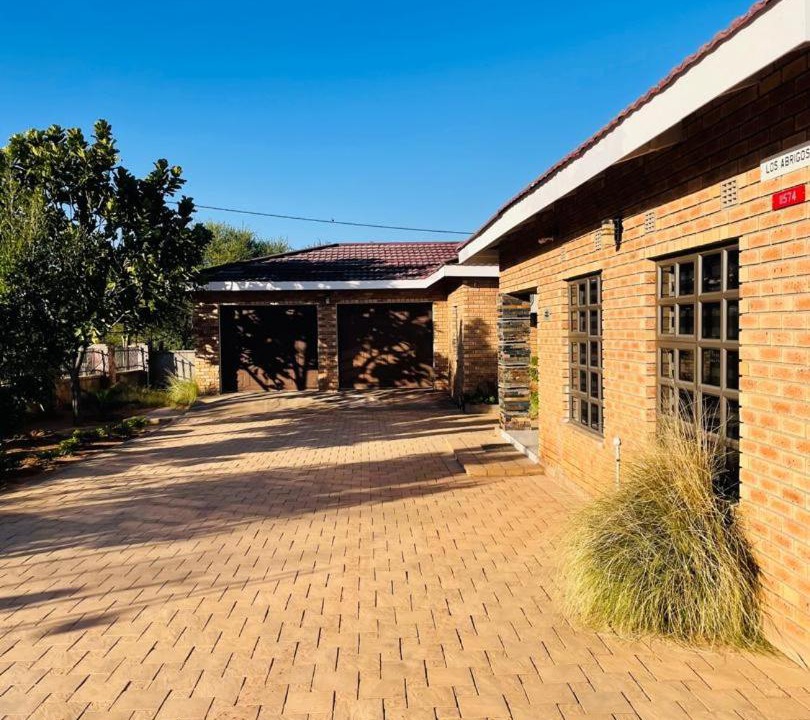 Photo of Others in Molepolole