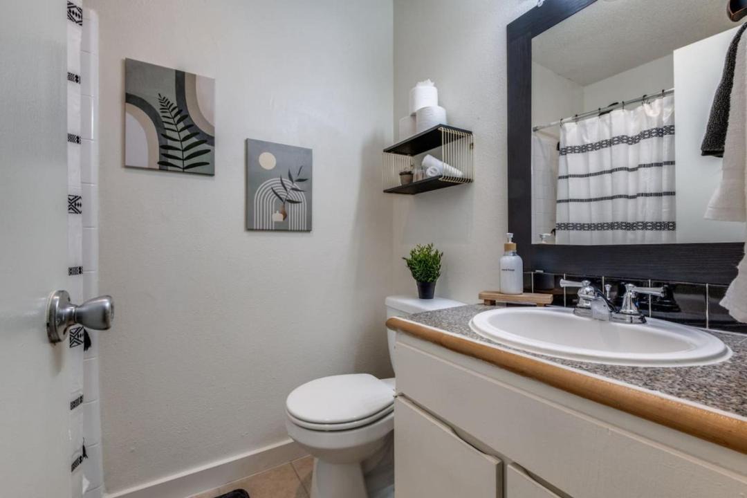 Photo of Bathroom in North University