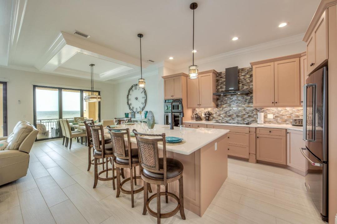 Photo of Kitchen in Mid Island