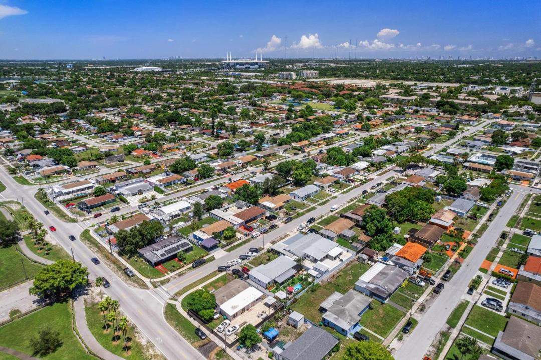 Photo of Buildings in Carol City