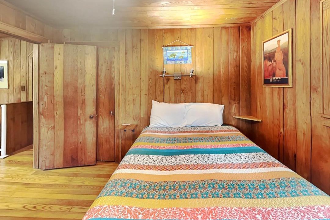 Photo of Bedroom in North Glade Hills