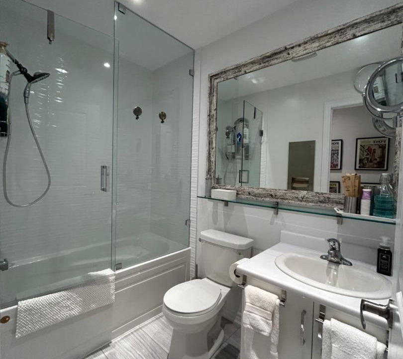 Photo of Bathroom in Glen Abbey
