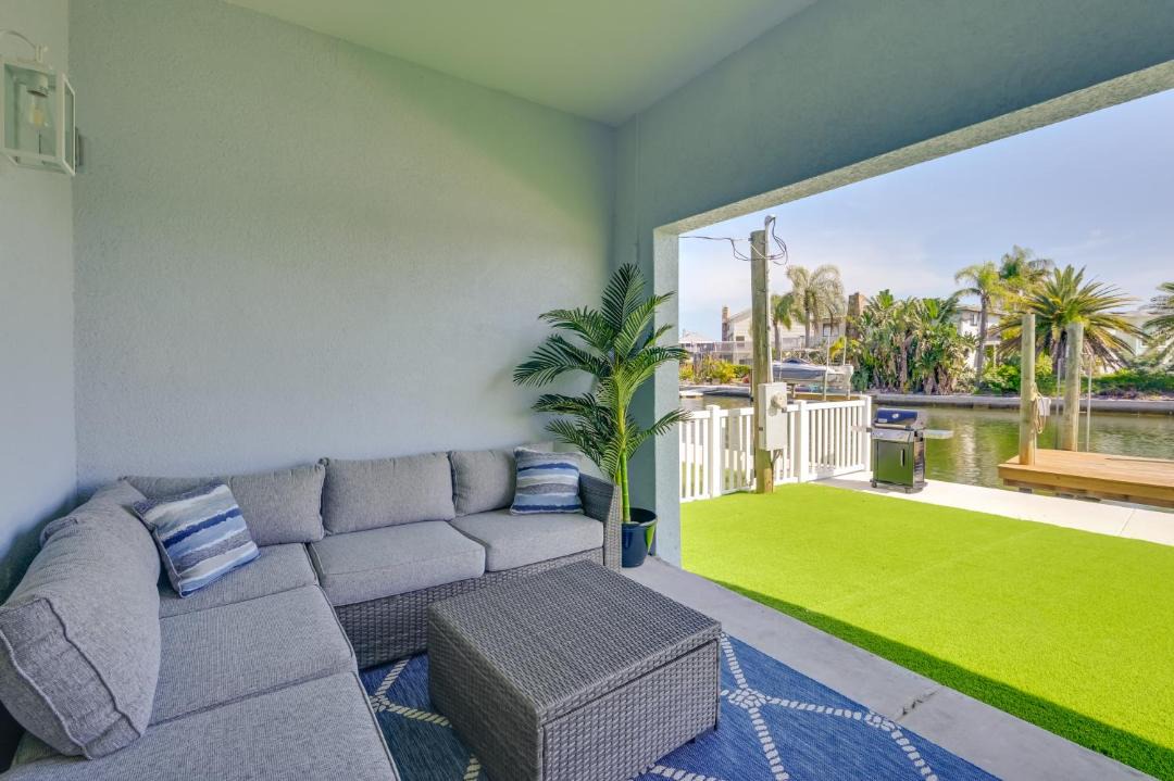 Photo of Patio Balcony in Hudson Beach Estates