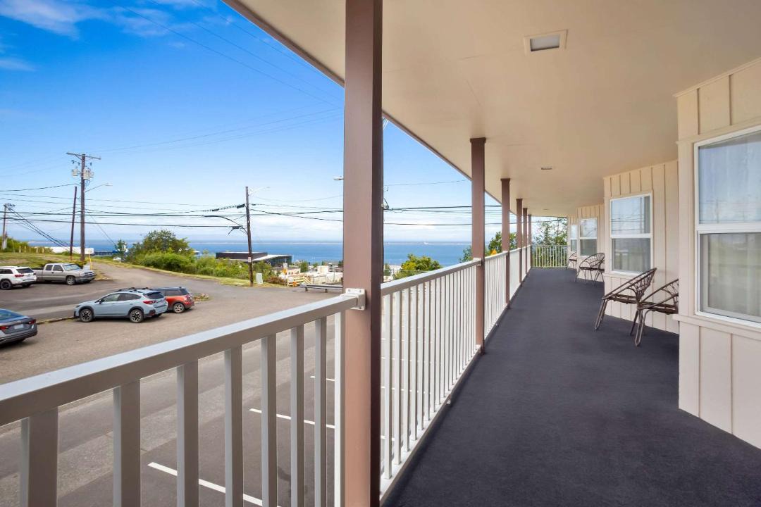Photo of Patio Balcony in Port Angeles