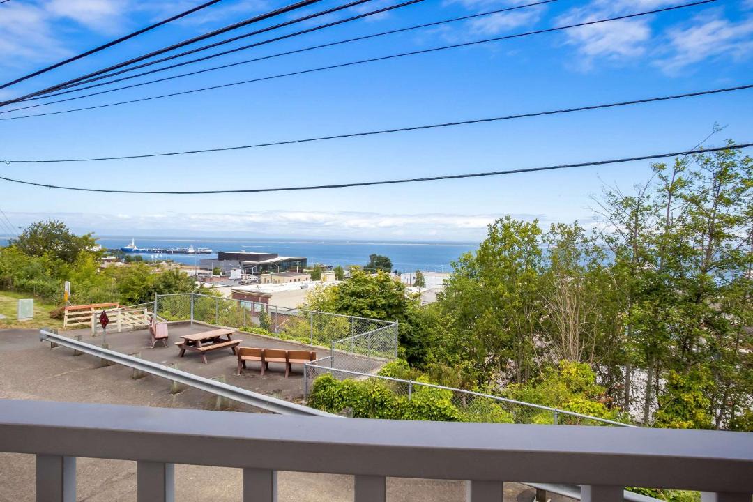Photo of Patio Balcony in Port Angeles