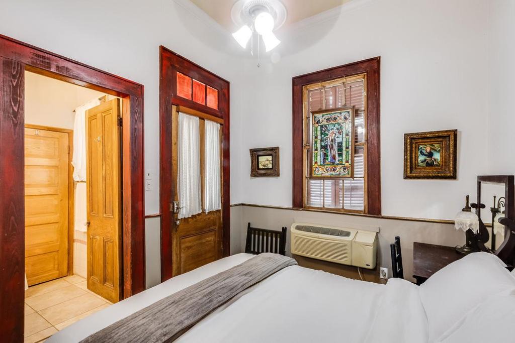 Photo of Bedroom in French Quarter