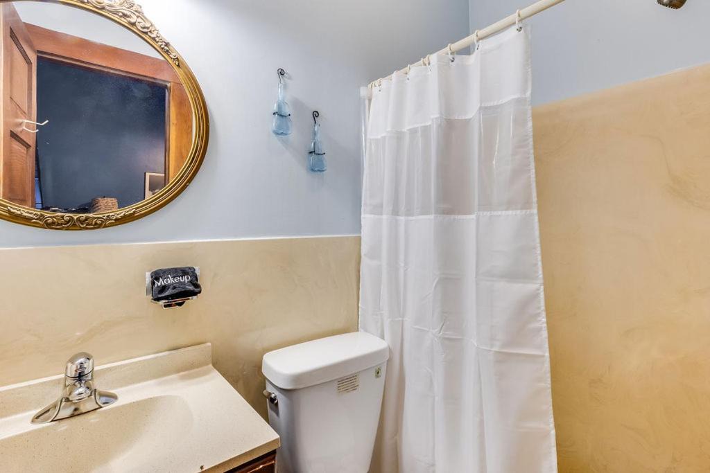 Photo of Bathroom in French Quarter