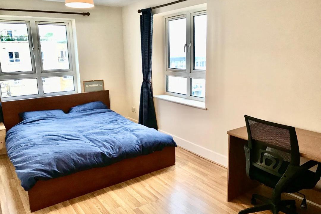 Photo of Bedroom in Island Gardens