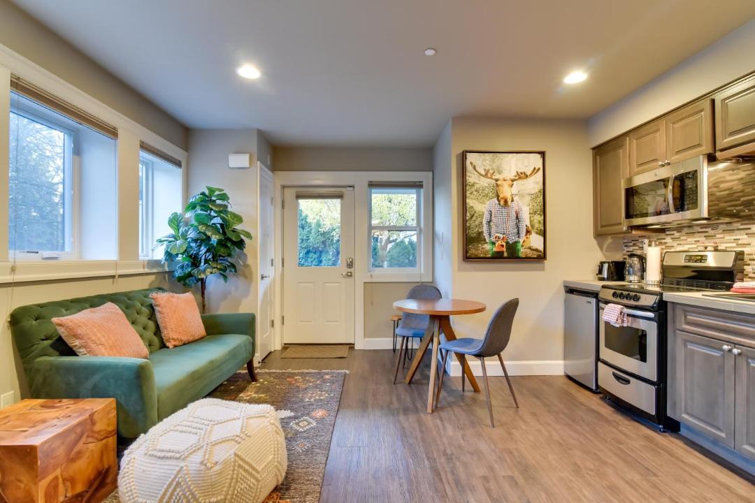 Photo of Livingroom in Goose Hollow