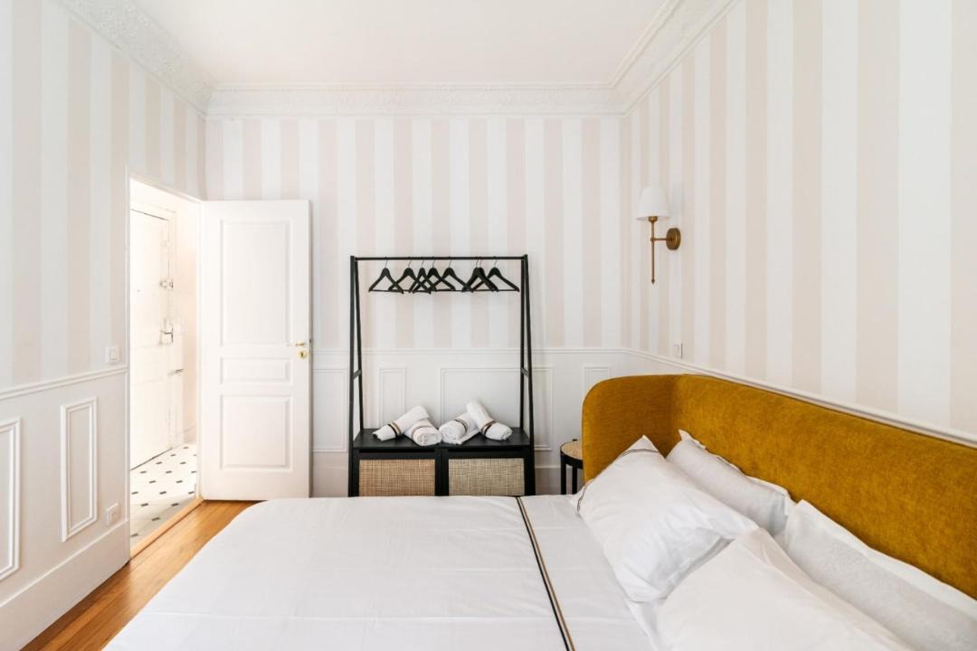 Photo of Bedroom in Saint-Lambert