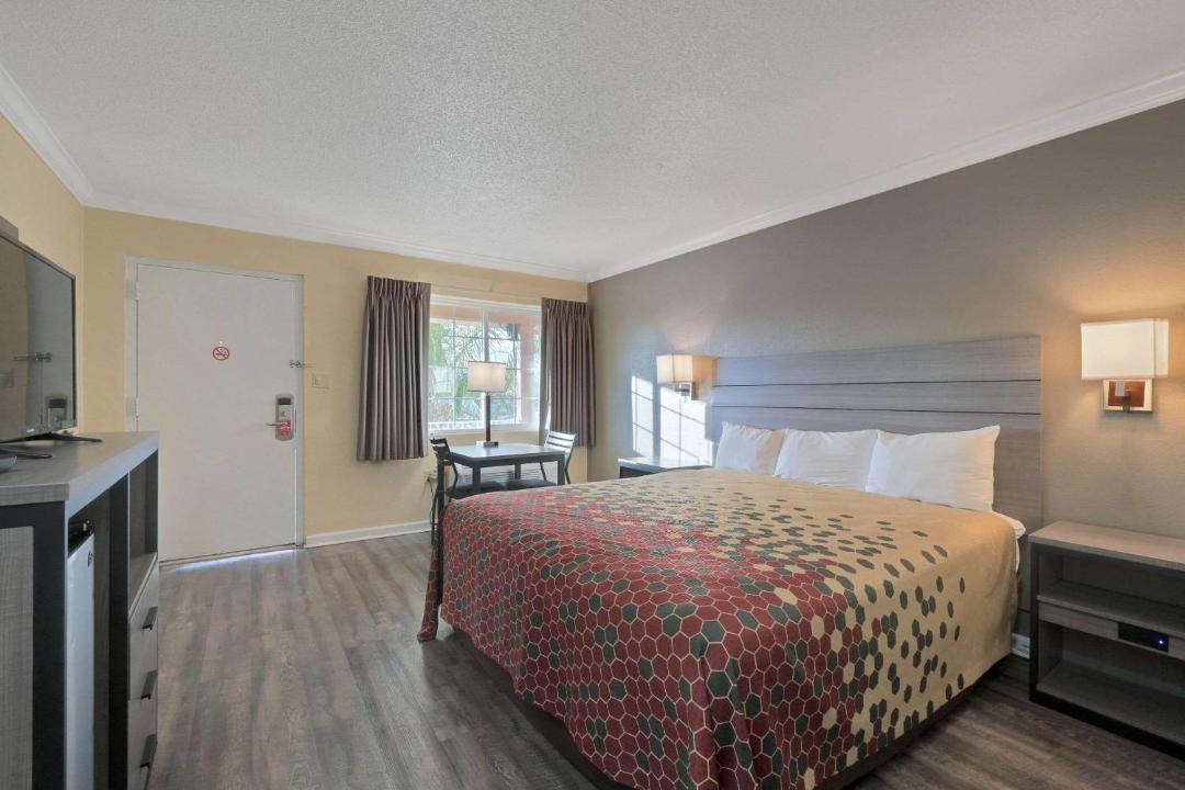 Photo of Bedroom in Woodland