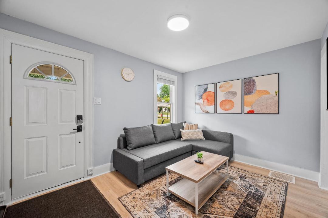 Photo of Livingroom in Natrona Heights