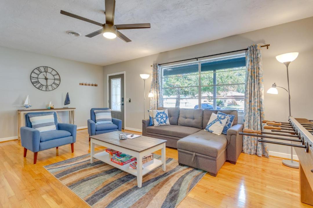 Photo of Livingroom in Myrtle Grove