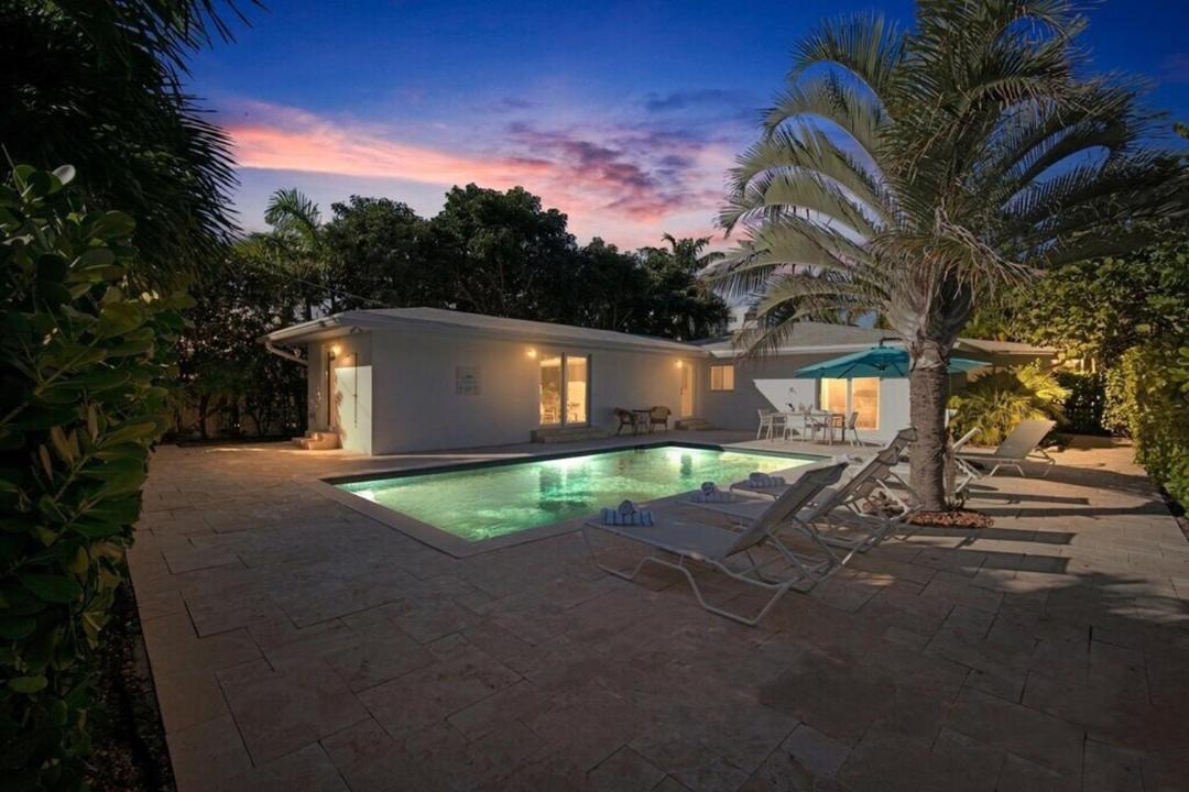 Photo of Others in Dolphin Isles