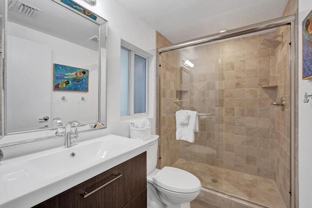 Photo of Bathroom in Dolphin Isles