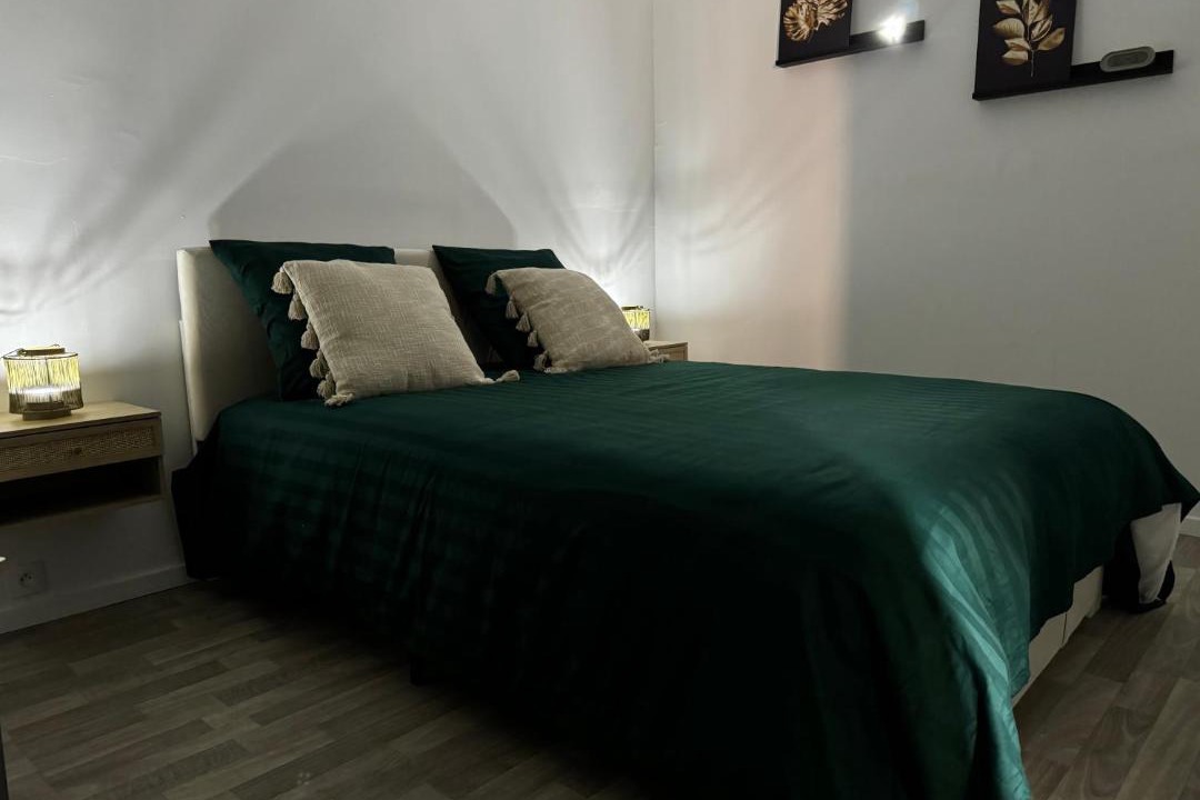 Photo of Bedroom in Voulx