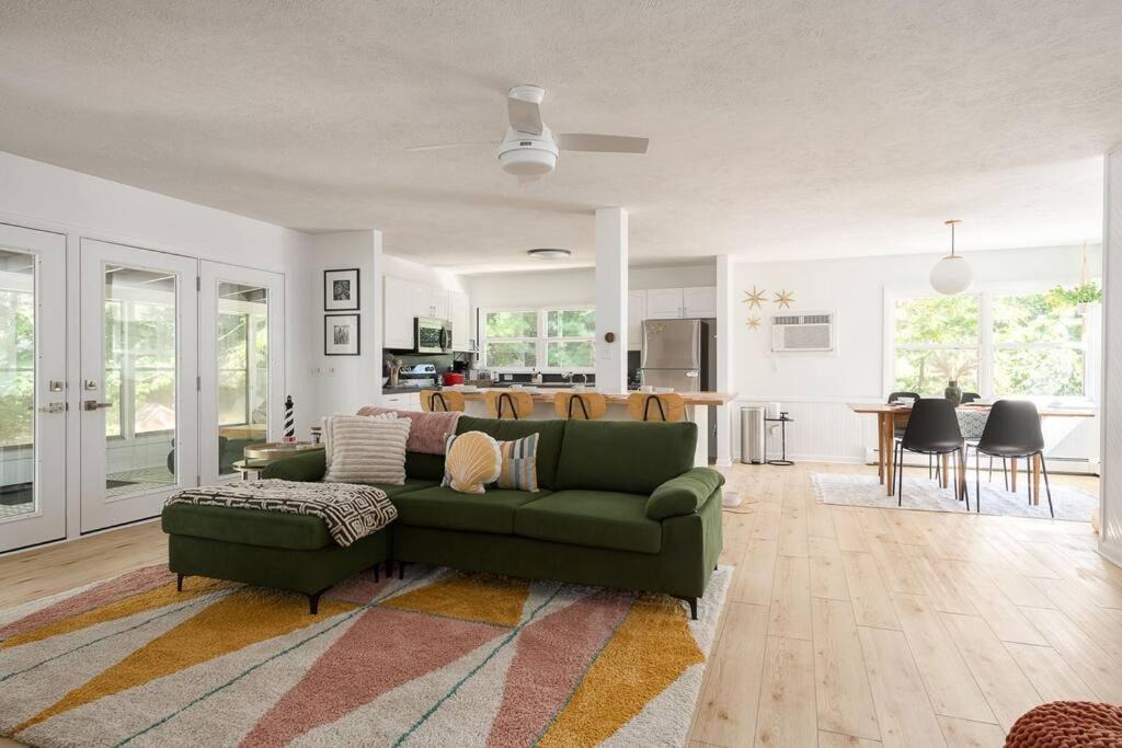 Photo of Livingroom in South Haven