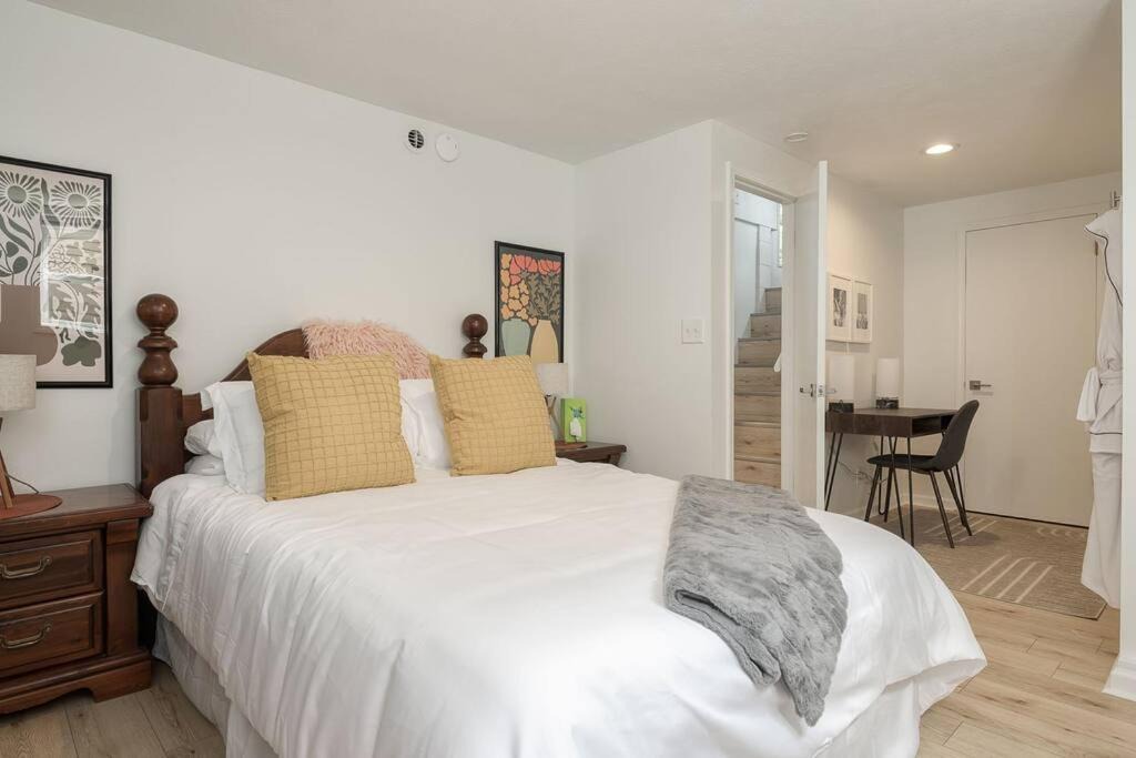 Photo of Bedroom in South Haven
