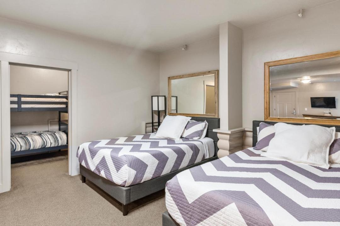 Photo of Bedroom in Harbor Village