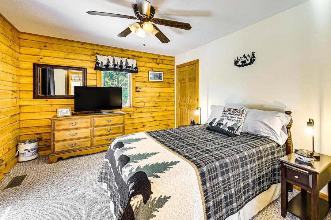Photo of Bedroom in Mace