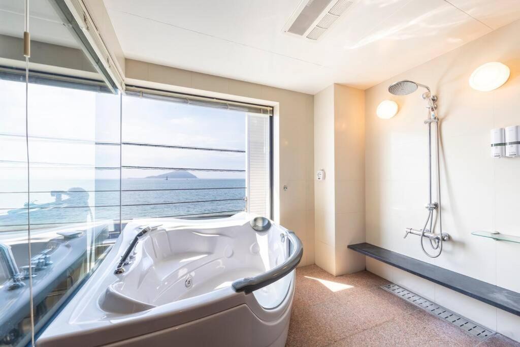 Photo of Bathroom in Itoshima