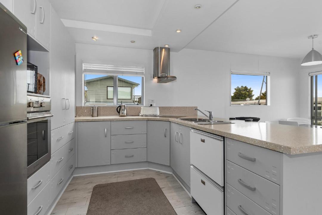 Photo of Kitchen in Langs Beach