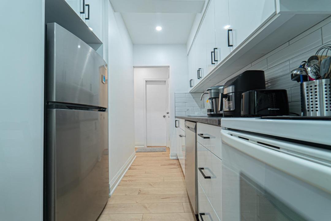 Photo of Kitchen in Bathurst Manor