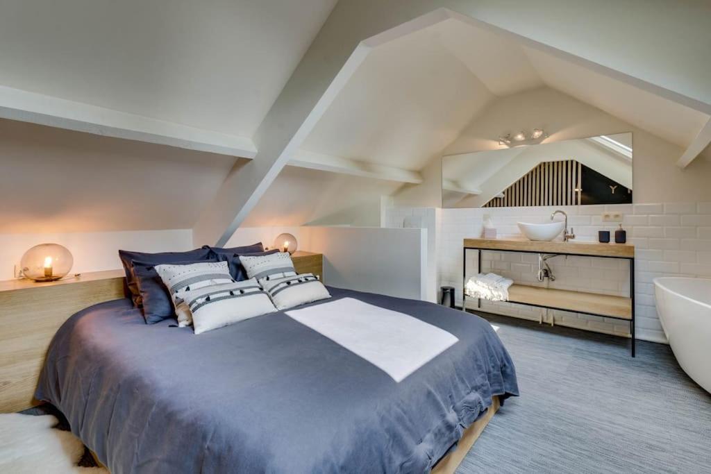 Photo of Bedroom in Roy