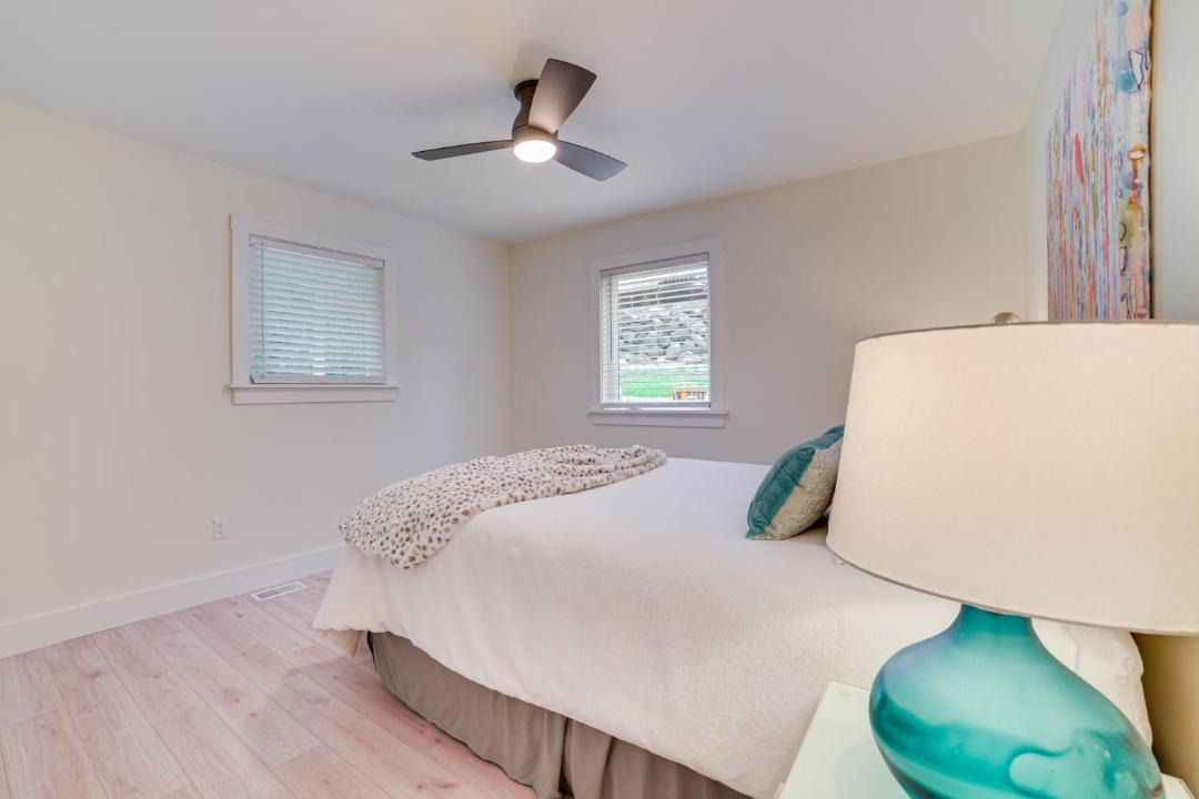 Photo of Bedroom in Lake Arrowhead