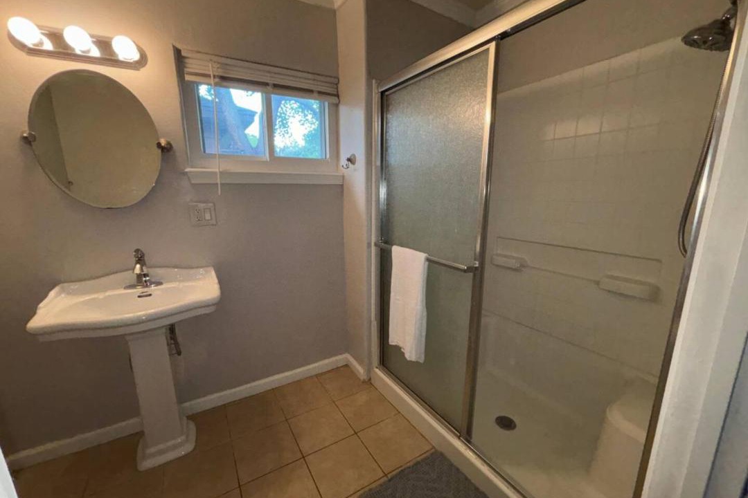 Photo of Bathroom in North Shore
