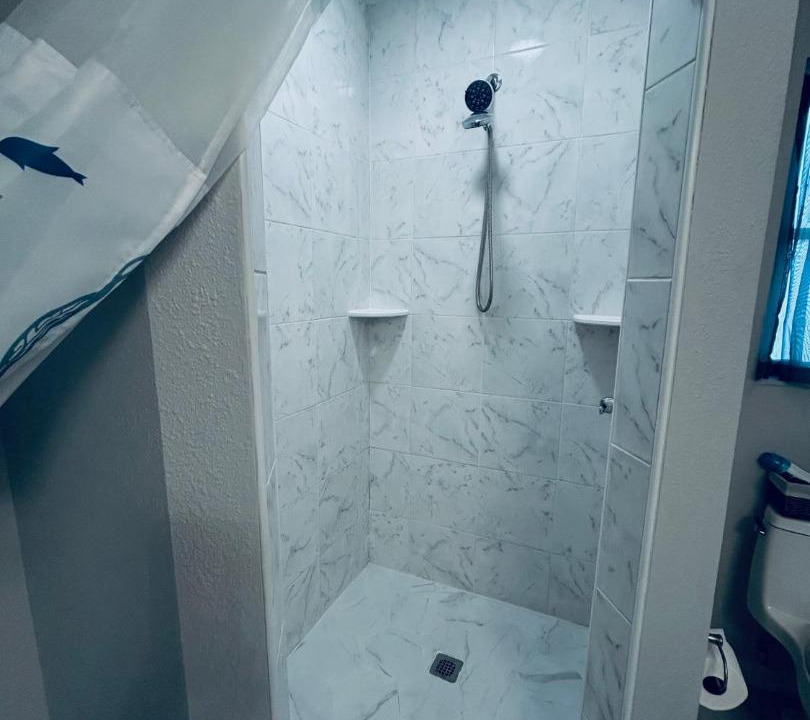 Photo of Bathroom in Venice Gardens