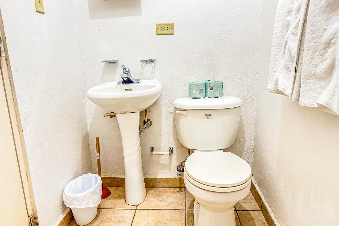 Photo of Bathroom in Carcel
