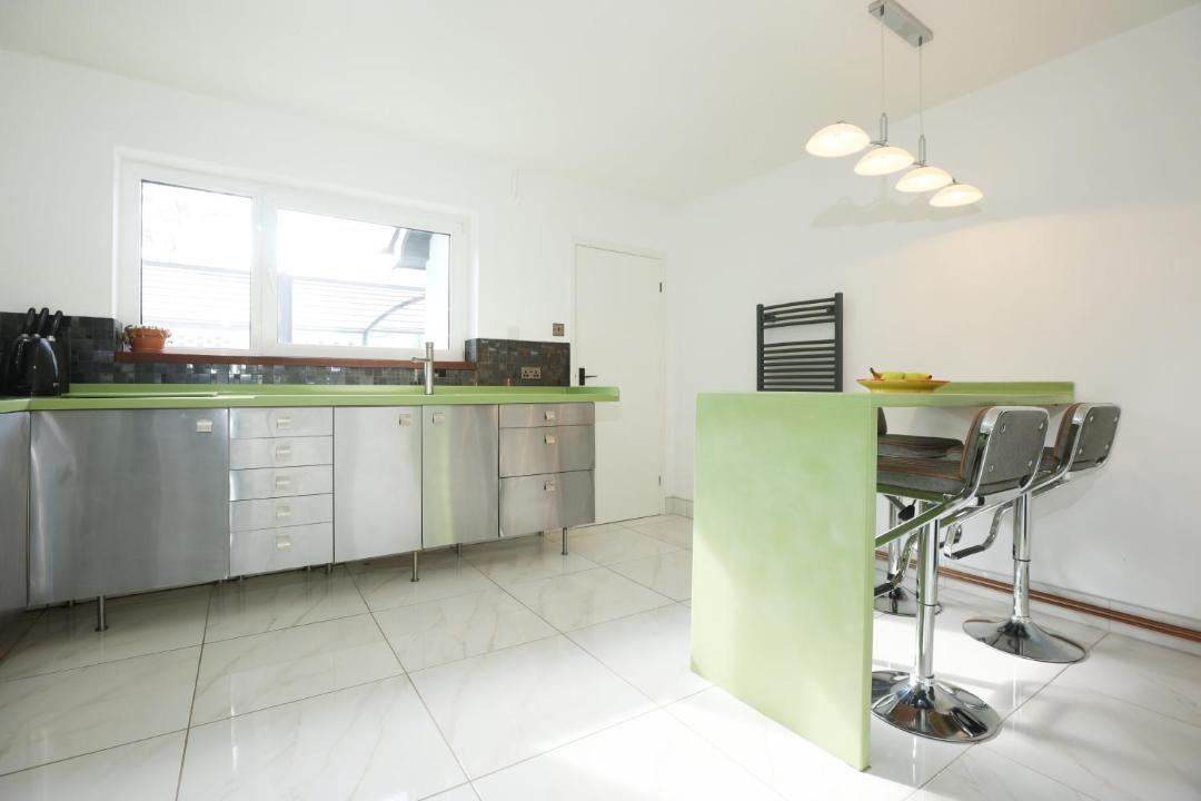Photo of Kitchen in Lisvane