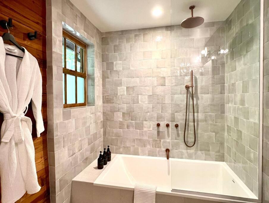 Photo of Bathroom in Eureka Springs