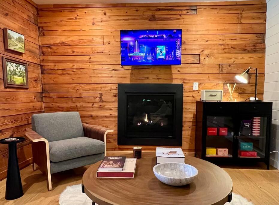 Photo of Livingroom in Eureka Springs