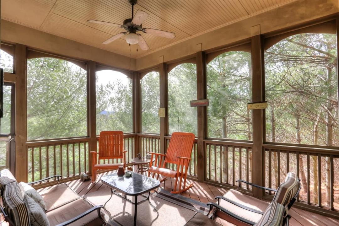 Photo of Patio Balcony in Big Canoe