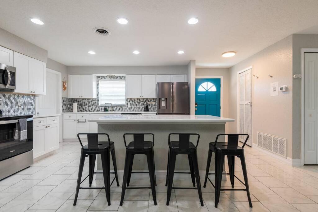 Photo of Kitchen in College Manor