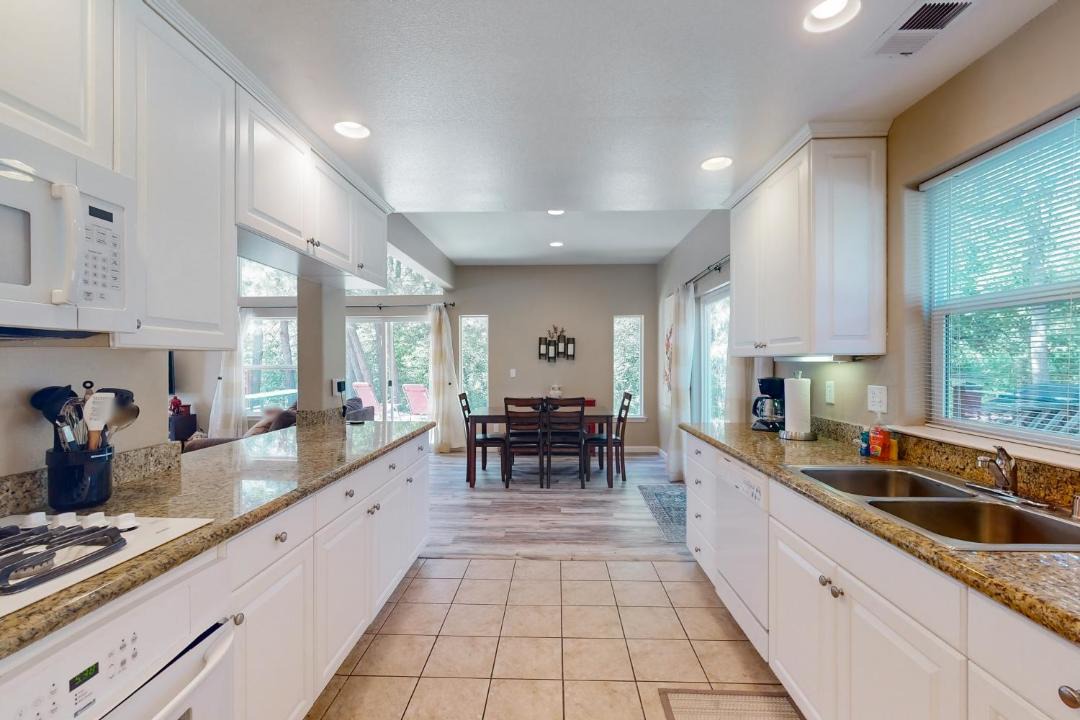Photo of Kitchen in Bass Lake