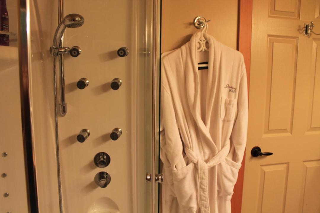 Photo of Bathroom in Robson