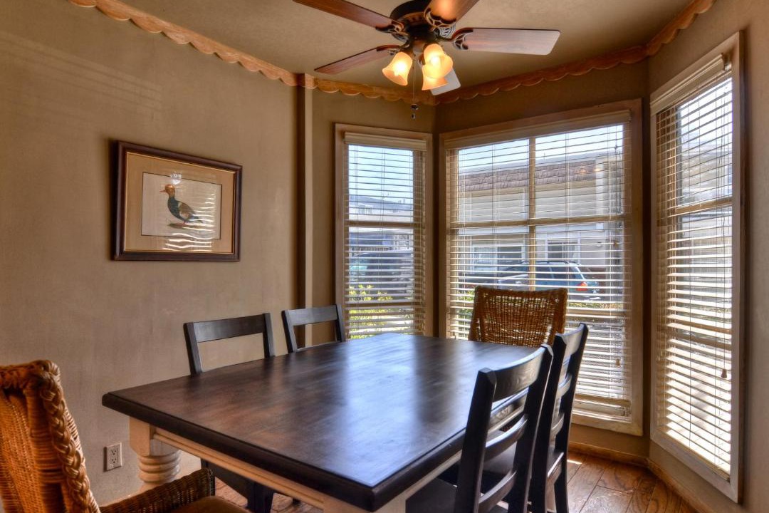 Photo of Livingroom in Balboa Island