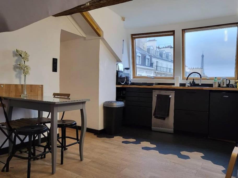 Photo of Kitchen in Quartier des Invalides