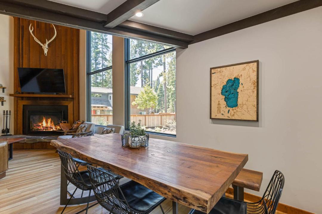 Photo of Livingroom in Carnelian Bay