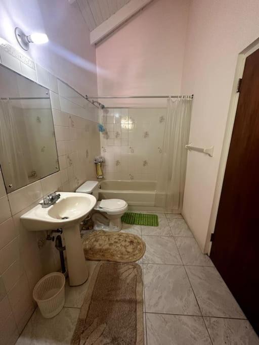 Photo of Bathroom in Tower Isle