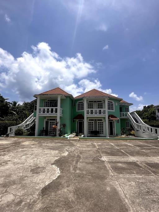 Photo of Buildings in Tower Isle