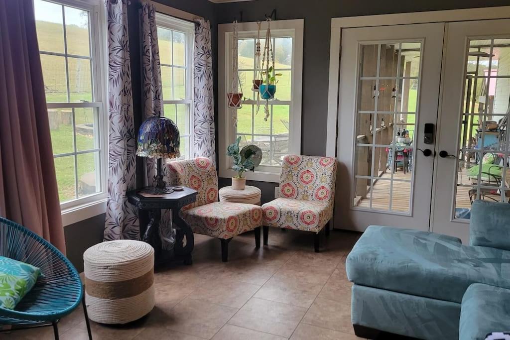 Photo of Livingroom in Livingston
