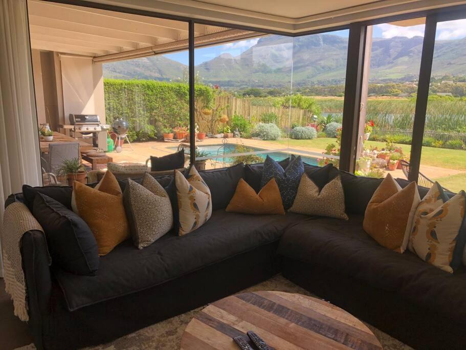 Photo of Livingroom in Noordhoek