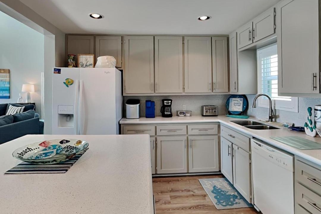 Photo of Kitchen in Pirates Beach
