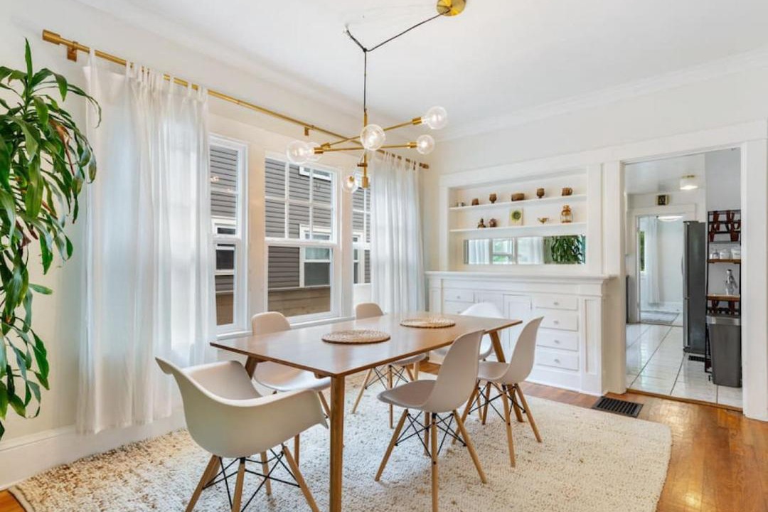 Photo of Livingroom in Ladd's Addition