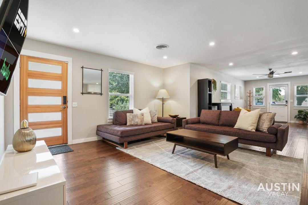Photo of Livingroom in Highland