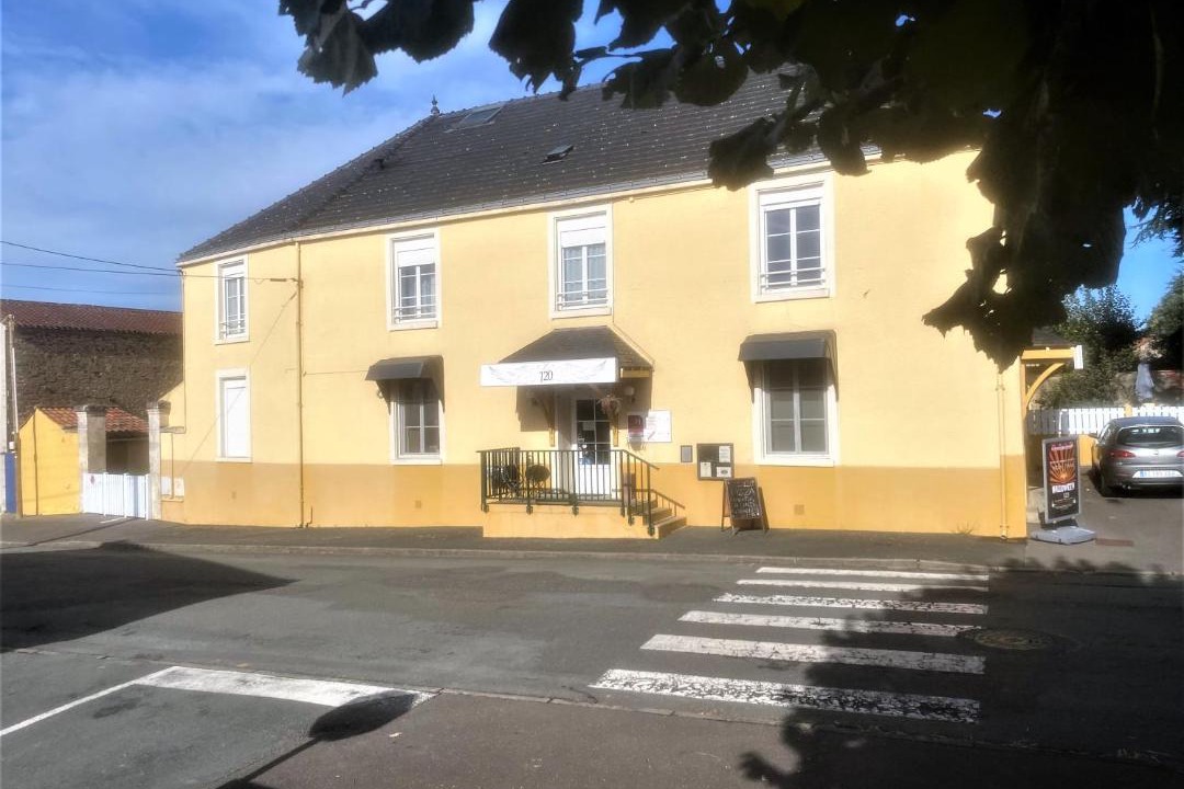 Photo of Buildings in La Chataigneraie